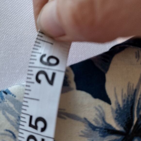 Cathy Daniels floral shirt - Picture 4 of 5